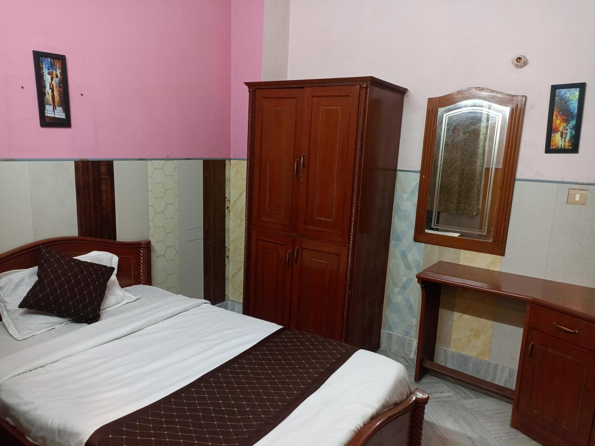 Hotel Riz Varanasi Bagian luar foto