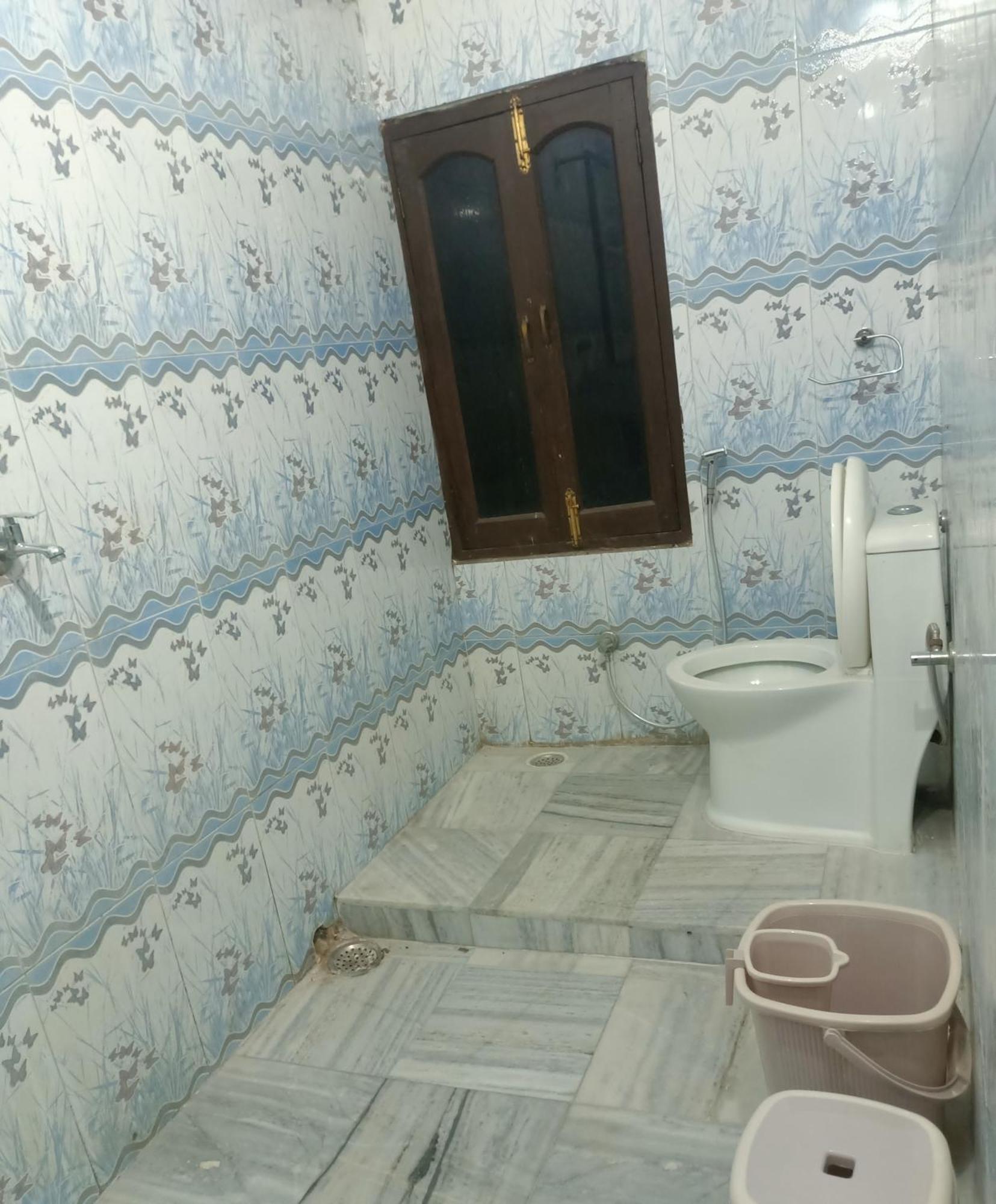 Hotel Riz Varanasi Bagian luar foto